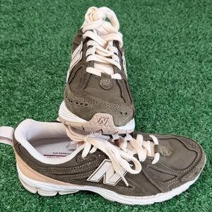 New Balance 1906 Dark Moss / Tan / Frappe Mens size 6. New M1906FC No Box